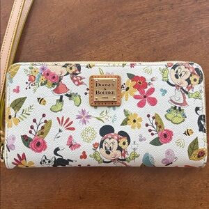 Dooney & Bourke Disney Flower & Garden Festival Wristlet Wallet Minnie Mouse